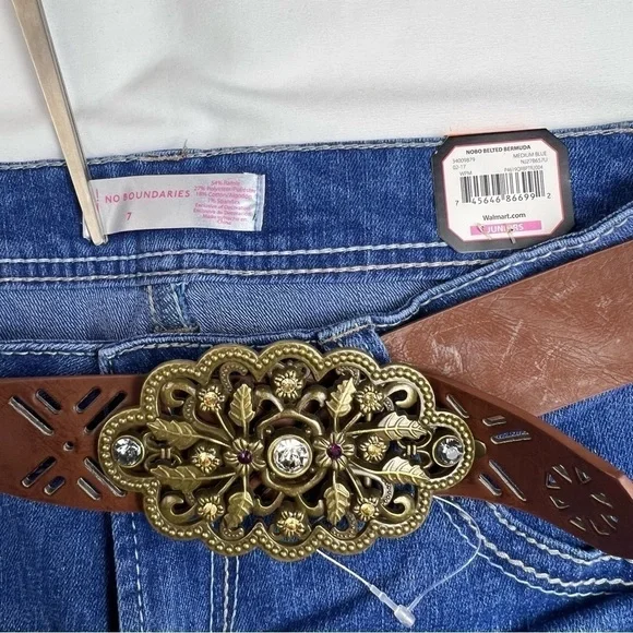 No Boundaries - Women’s Jean Shorts with Belt - Size 7 - NWT - Picture 6 of 9